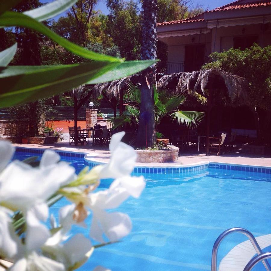 Ritsas Hotel Tolo Bagian luar foto